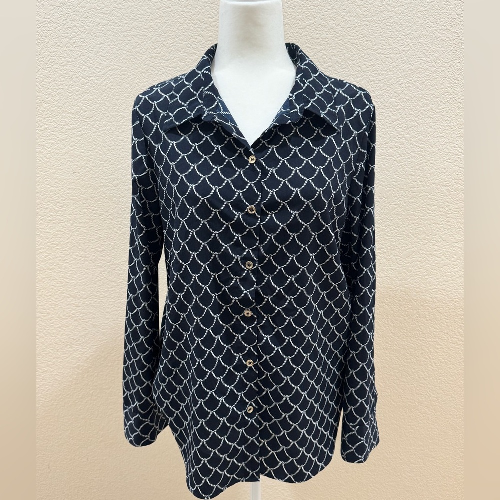 Women’s Tommy Hilfiger size medium blouse